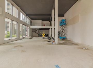 Foto 01 · Loja Comercial para Locação em Santo Amaro, São Paulo-SP: 388m², 1 Banheiro e 5 Vagas de Garagem!