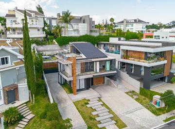 Casa · 416m² · 4 Vagas · Casa com 3 quartos, 416 m  - Alphaville Graciosa - Pinhais PR