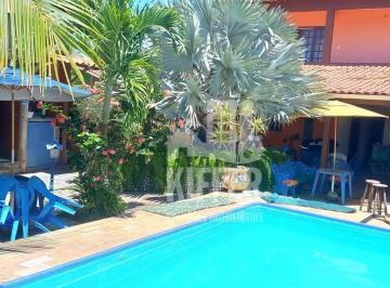 Piscina privativa integrada à área gourmet · CASA PÉ NA AREIA | 4 SUÍTES | PORTEIRA FECHADA | VISTA MAR | ALTO PADRÃO