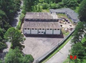 fc8f982d07b6f998745fd062ac6afa6c0c366eea · Galpão Comercial - 3.000 m² - Gramado - Jardim Barbacena -