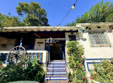 Casa · 70m² · 2 Quartos · 2 Vagas · Casa com 2 quartos a 80m da praia