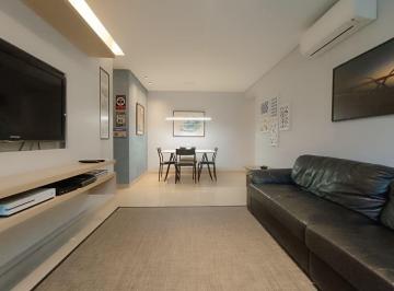 Apartamento de 2 quartos, Brasília · Aos 7 belíssimo apto com 2 quartos nascente 99244-4545