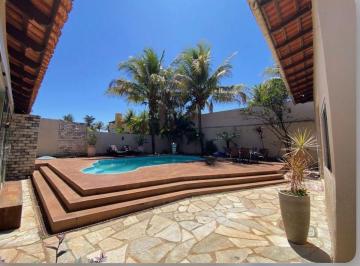 Casa de 4 quartos, Brasília · Jockey Club - Piscina Aquecida - 800m2 - Área Gourmet - Oportunidade.