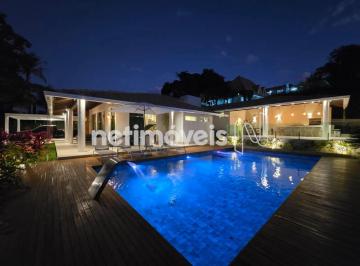 Casa · 380m² · 5 Quartos · 4 Vagas · Casa de alto padrão e arquitetura contemporânea localizada no melhor condomínio de Lagoa Santa.