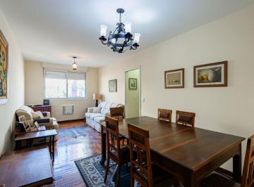 Apartamento · 83m² · 2 Quartos · 1 Vaga · Apartamento a venda com dois dormitorios e vaga coberta no bairro Menino Deus.