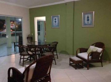 Apartamento de 3 quartos, Bombinhas · Apartamento Amplo com Varanda Grande, Churrasqueira e Próximo ao Mar