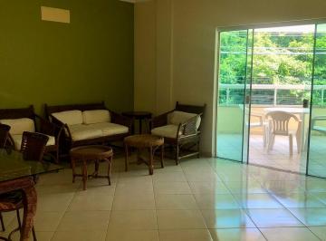Apartamento de 3 quartos, Bombinhas · Apartamento Grande em Bombas | Varanda com Churrasqueira a 150 m da Praia