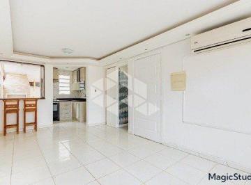 Casa · 85m² · 4 Quartos · 1 Vaga · Casa em condomínio 4 Dormitórios, 1 Vaga no Jardim Itu Sabará em Porto Alegre-RS