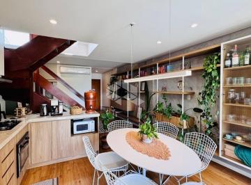 Apartamento · 95m² · 1 Quarto · Cobertura com 1 suíte, semimobiliada , 94m2 , projetada por arquitetos