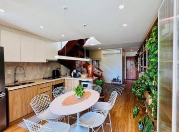 Apartamento · 95m² · 1 Quarto · Cobertura com 1 suíte, semimobiliada , 94m2 , projetada por arquitetos