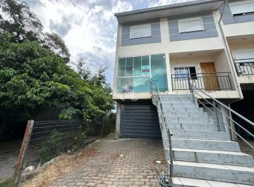 Casa · 76m² · 2 Quartos · 1 Vaga · Casa Geminada com três pavimentos localizada no Bairro Monte Verde