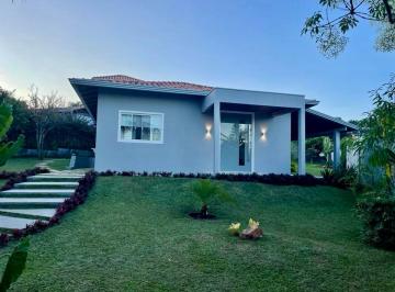 Casa de 3 quartos, Brasília · Ótima casa térrea no Condomínio Porto Seguro, SMLN MI 12 / MI 13, com guarita e segurança 24 horas.