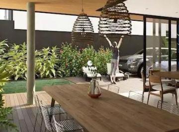 Casa · 179m² · 4 Quartos · 2 Vagas · Casa à venda no Barra do Sahy em São Sebastião.