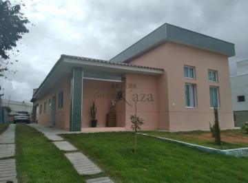 Casa · 1050m² · 4 Quartos · 6 Vagas · Oportunidade - Casa em Condomínio - Condomínio Mirante do Vale - Jacareí - 4 Dormitórios - 247m².