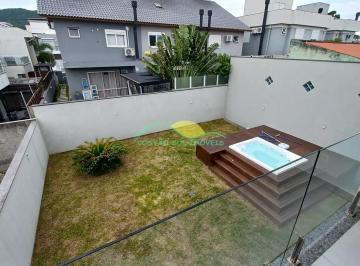 ca0334-601769884682484.jpg · Casa de alto padrão de 230m² de área construída e 194m² de área útil, com 3 suítes no Campeche - Flo