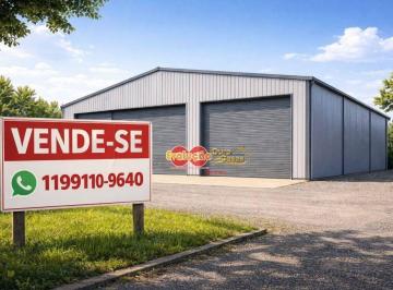 f8785ed4f0a8be0eb8c907f7748c68437fca40a3 · Galpão Comercial / Bairro do Engenho