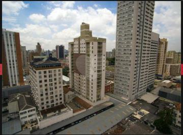 Apartamento de 2 quartos, Curitiba · Apartamento de 43m² a venda no Centro