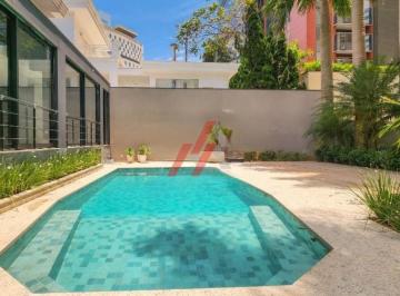 Foto 01 · Imóvel de Luxo em Alphaville Residencial Plus: Casa com 4 suítes, 3 salas e 630m² de área - Venda ou
