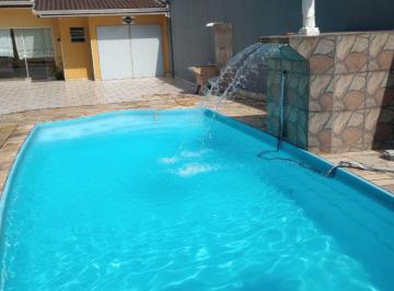 Casa de 6 quartos, Paranaguá · Sobrado em Guaratuba, balneário de Coroados, com 6 dormitórios e piscina - preço sensacional !!