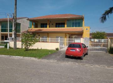 Casa de 6 quartos, Paranaguá · Sobrado em Guaratuba, balneário de Coroados, com 6 dormitórios e piscina