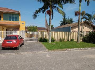 Casa de 6 quartos, Paranaguá · Sobrado em Guaratuba, balneário de Coroados, com 6 dormitórios e piscina - preço sensacional !!