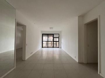 Apartamento de 2 quartos, Rio de Janeiro · Apartamento andar alto, 2 quartos, dependência completa, Barra da Tiuca