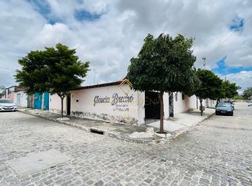 Casa · 200m² · 3 Quartos · 3 Vagas · Casa Térrea em Três Irmãs, Campina Grande/PB