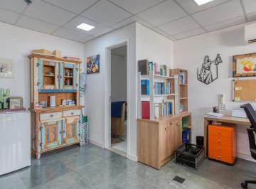 c7eaa73b-d7de-4ff6-b5e4-fd9e3af40177 · Agradável conjunto comercial para venda em Água Branca, 35m²