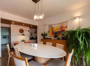 b4adb640-2e18-490b-b97e-12c7b2826d21 · Excelente casa para venda em Pacaembu com 4 quartos, sendo 3 suítes, 400m²