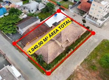 202601160958528800.jpg · Casa para Venda em Balneário Piçarras, Itacolomi, 7 dormitórios, 2 suítes, 4 banheiros, 4 vagas