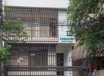 Comercial · 900m² · 5 Vagas · Prédio Comercial à venda, na Rua santo Antônioegre - PR0121.