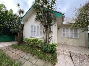 Casa · 82m² · 3 Quartos · 3 Vagas · Casa de 3 dormitórios no bairro Bom Jesus