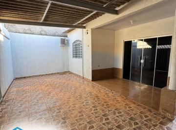 Casa de 3 quartos, Valparaíso de Goiás · 3 quartos sendo 1 suíte - Aceita negociação - Garagem 2 carros