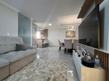 Casa de 3 quartos, Curitiba · Sobrado á Venda - Bairro Alto