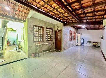 202504141438492922.jpg · Casa para Venda em Belo Horizonte, Santa Terezinha, 4 dormitórios, 1 suíte, 3 banheiros, 2 vagas