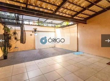 Casa · 180m² · 3 Quartos · 2 Vagas · Casa Geminada Individual - 3 Quartos - Suíte - 2 Vagas