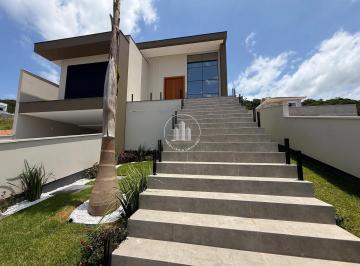 Casa · 196m² · 3 Quartos · 2 Vagas · Casa 3 Quartos com 3 Suítes e 196m² - Sertão do Maruim