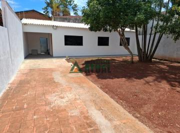 16836615230.jpg · CASA COM 3 QUARTOS SENDO UMA SUÍTE NA REGIÃO LESTE                                                  