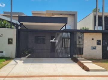 Casa · 150m² · 3 Quartos · 2 Vagas · Excelente casa à venda no Bairro Santa Fé
