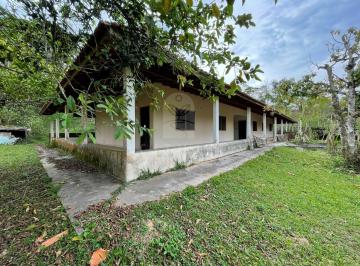 Rural · 21000m² · 3 Quartos · Sítio com 3 casas e área de pastagem em Juquitiba
