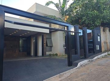 Casa de 3 quartos, Vicente Pires · CASA A VENDA VICENTE PIRES 3 SUÍTES ALTO PADRÃO ACEITA TROCA! OPORT.