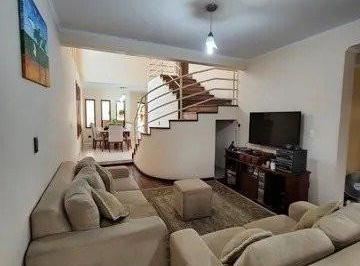 Casa · 283m² · 4 Quartos · 6 Vagas · Casa de 283 m², 4 quartos em Vila Osasco, Osasco