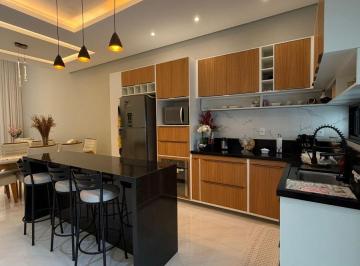 Casa de 3 quartos, Manaus · Casa com 275 m² e 3 quartos à venda em Ponta Negra