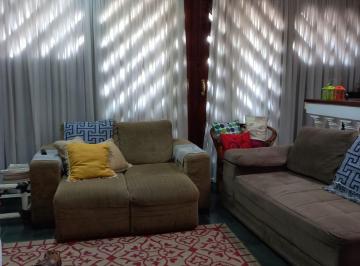 Casa · 180m² · 2 Quartos · 2 Vagas · Apartamento à venda em Jardim Santa Mena com 180 m², 2 quartos, 2 vagas