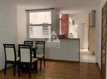 Apartamento · 56m² · 2 Quartos · 1 Vaga · Apartamento a venda 2 quartos em Copacabana