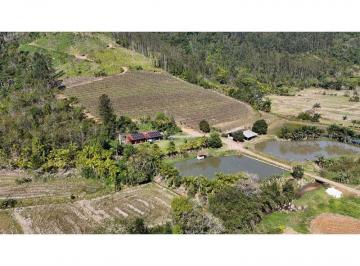 Rural · 230m² · 3 Quartos · Sítio RODEIO - SC