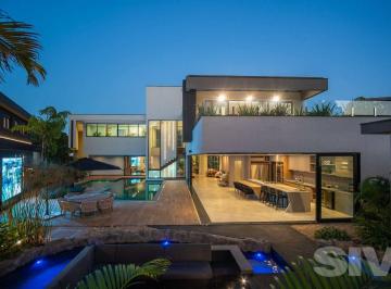 CASA na Riviera · CASA para Venda em BERTIOGA - RIVIERA DE SÃO LOURENÇO com 200 m2 de Área Útil, 7 Dormitório(s), 7 Su