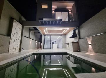 Foto 13 · Belissima residência de 3 suítes com piscina no condomínio Villa do Jaguari
