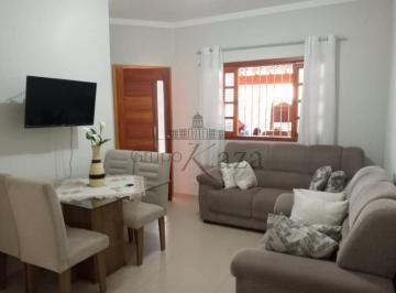 Casa · 140m² · 3 Quartos · 3 Vagas · Casa Padrão em São José dos Campos