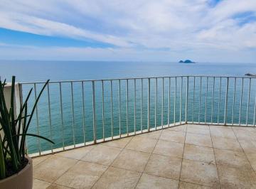 Apartamento · 190m² · 3 Quartos · 1 Vaga · Apartamento no Morro do Maluf Guarujá, vista panorâmica ao mar